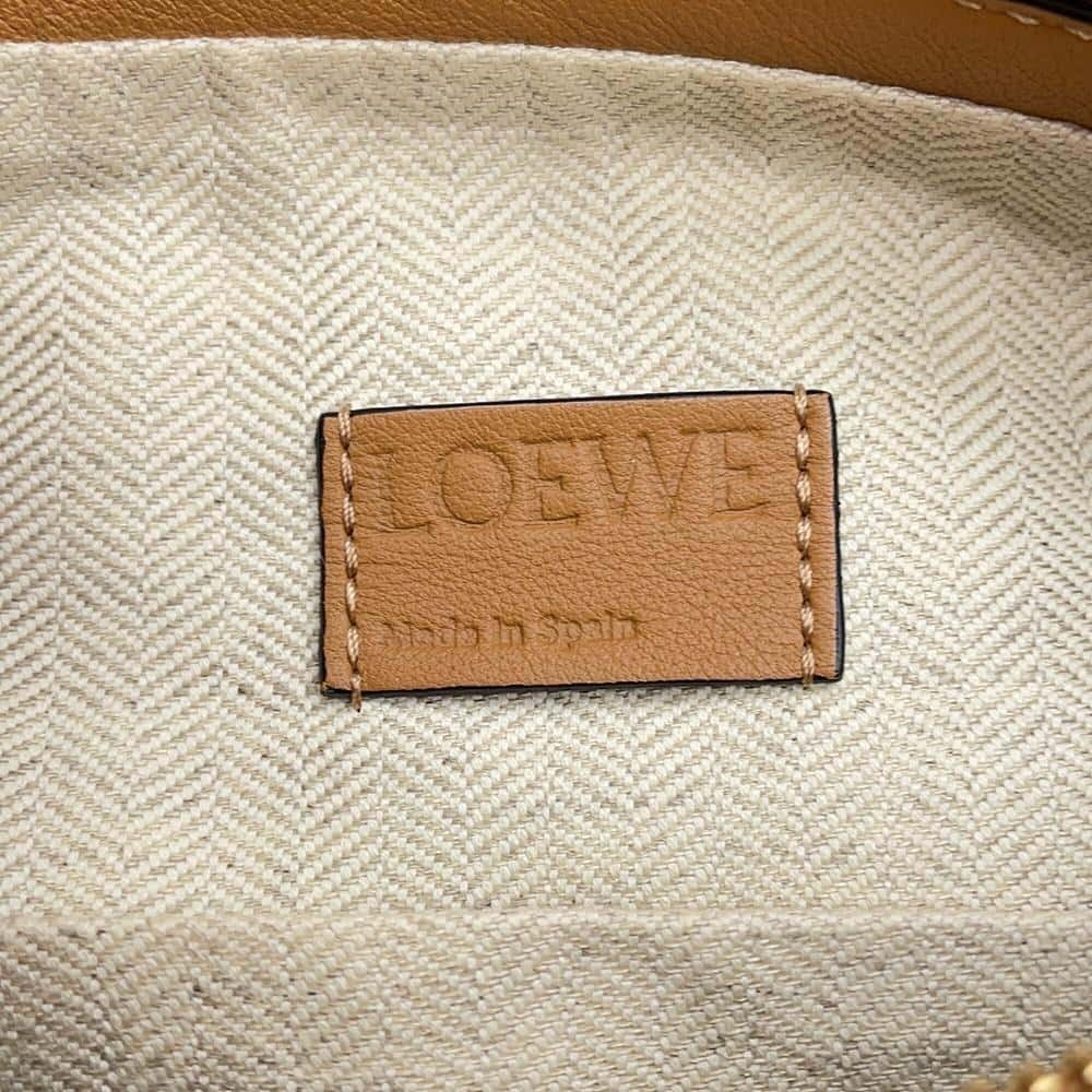 LOEWE Puzzle Hobo Leather Shoulder Bag - Picture 10 of 11